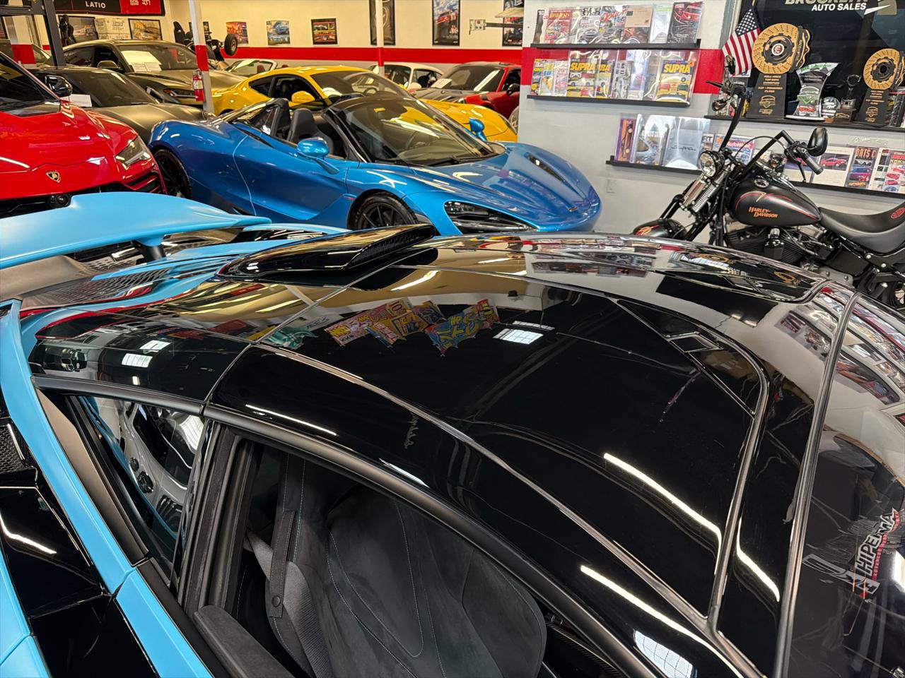 Used 2021 McLaren 765LT image 18
