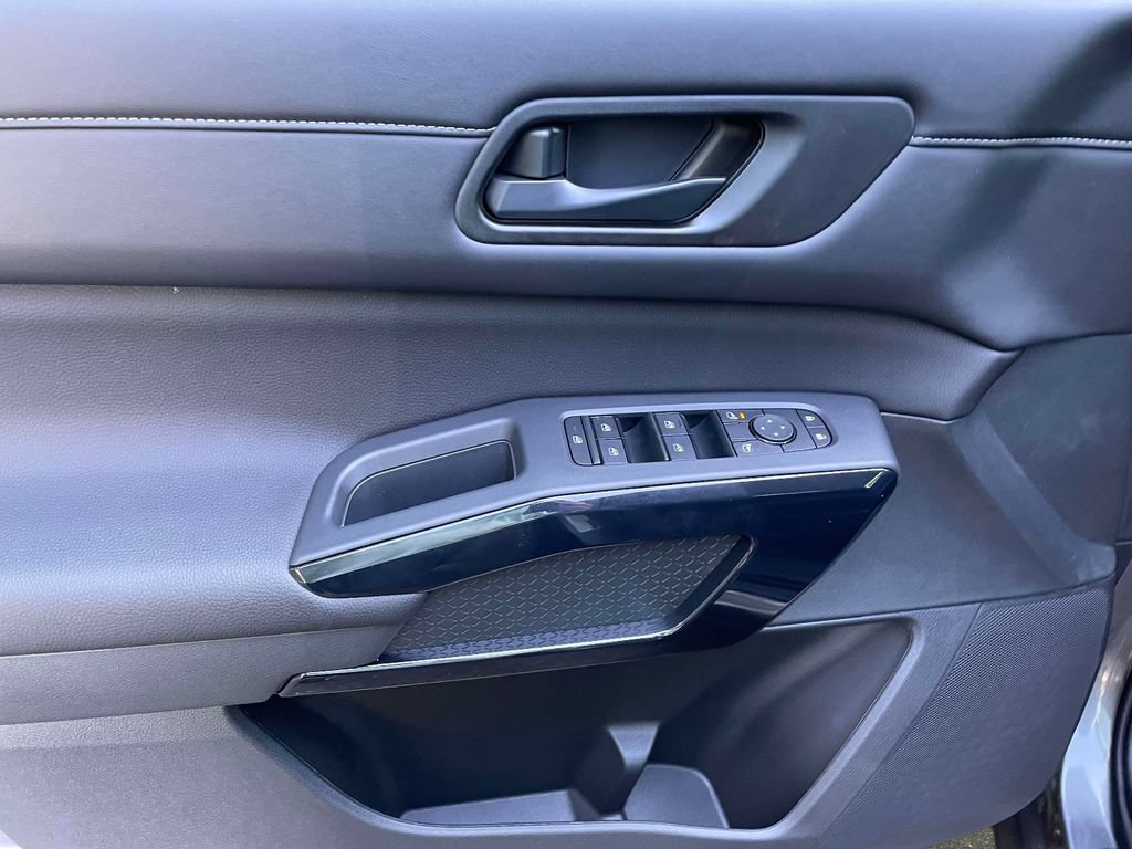 New 2026 Nissan Pathfinder SV FWD image 18