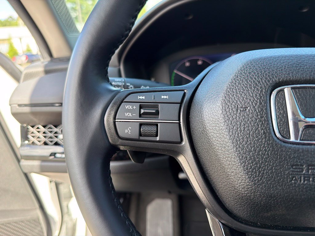 Certified 2025 Honda Accord EX-L image 17