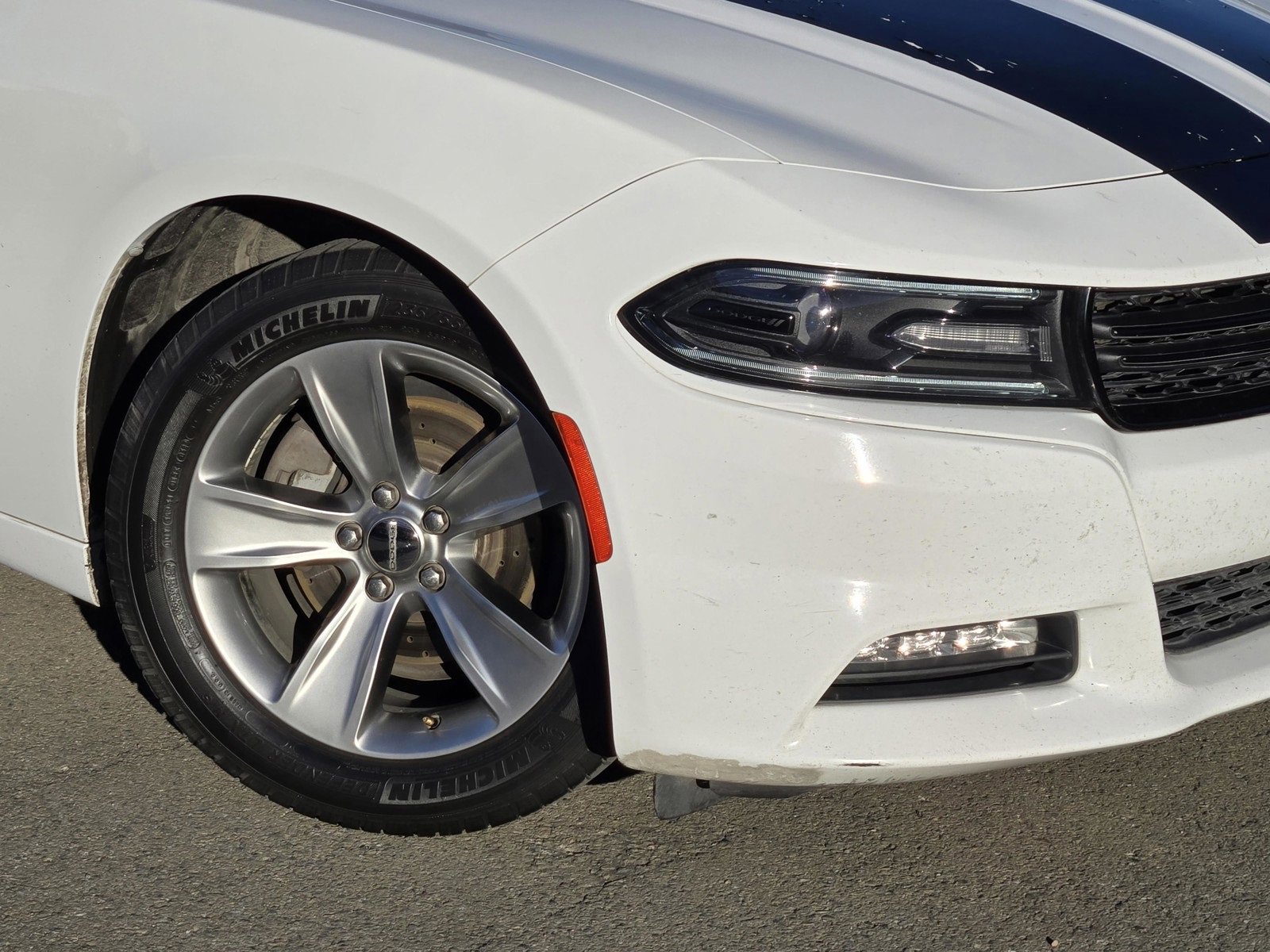 Used 2015 Dodge Charger SXT image 9