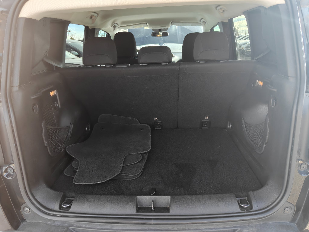 Used 2017 Jeep Renegade Sport w/ Power & Air Group image 25