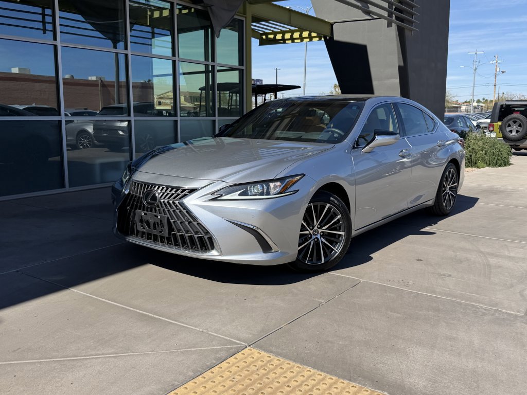 Used 2025 Lexus ES 350 w/ Premium Package image 2
