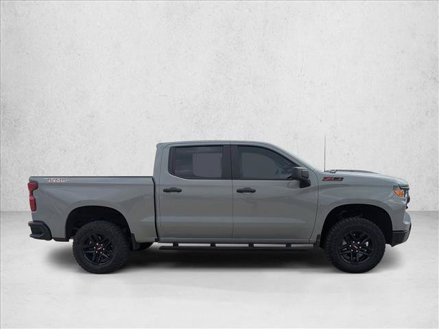 Used 2024 Chevrolet Silverado 1500 Custom Trail Boss AWD/4WD image 3