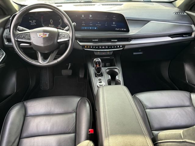 Used 2025 Cadillac XT4 Premium Luxury image 14
