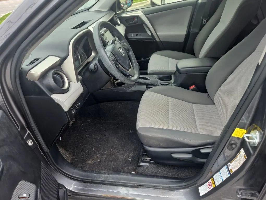 Used 2014 Toyota RAV4 LE w/ Preferred Accessory Package AWD/4WD image 23