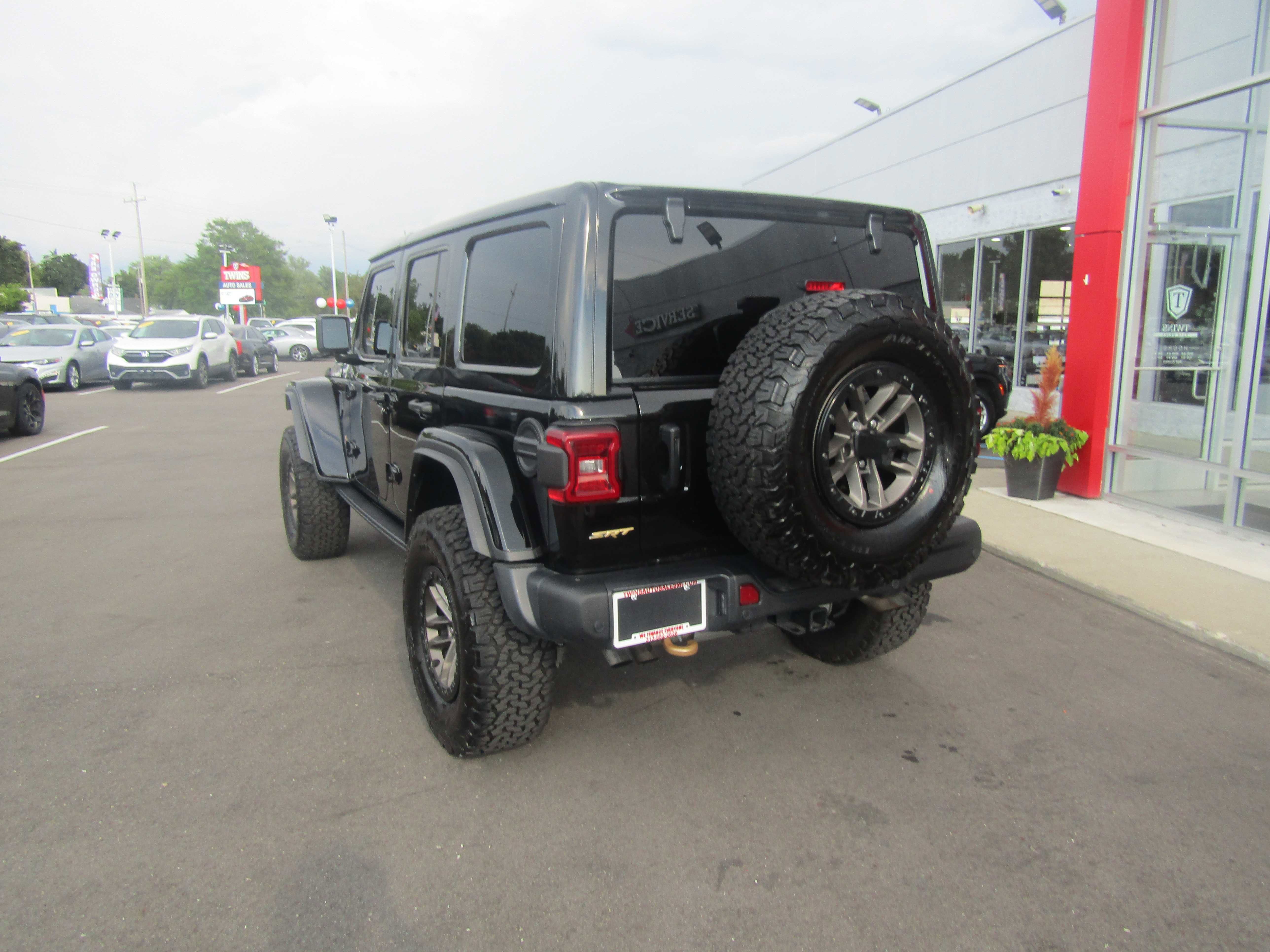 Used 2024 Jeep Wrangler Unlimited Rubicon 392 image 3