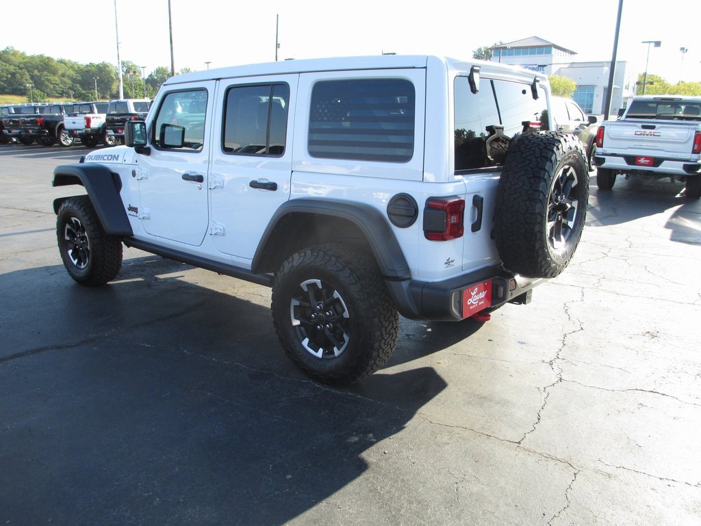Used 2024 Jeep Wrangler Unlimited Rubicon w/ Technology Group image 7
