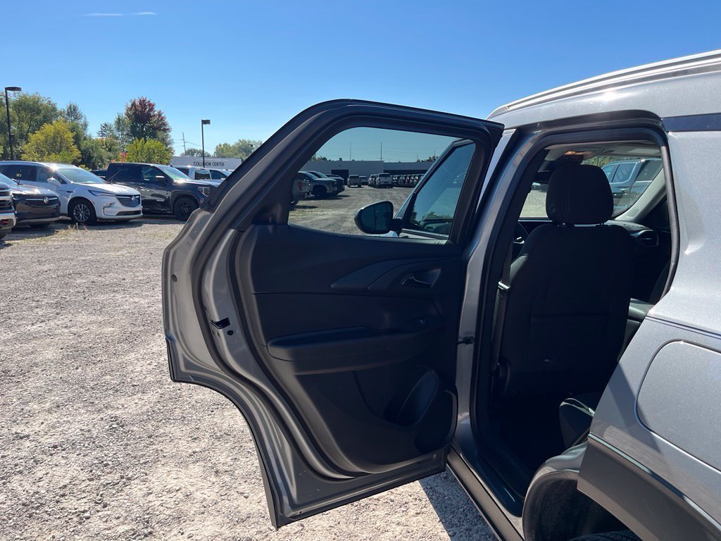 Used 2026 Chevrolet TrailBlazer LT FWD image 28
