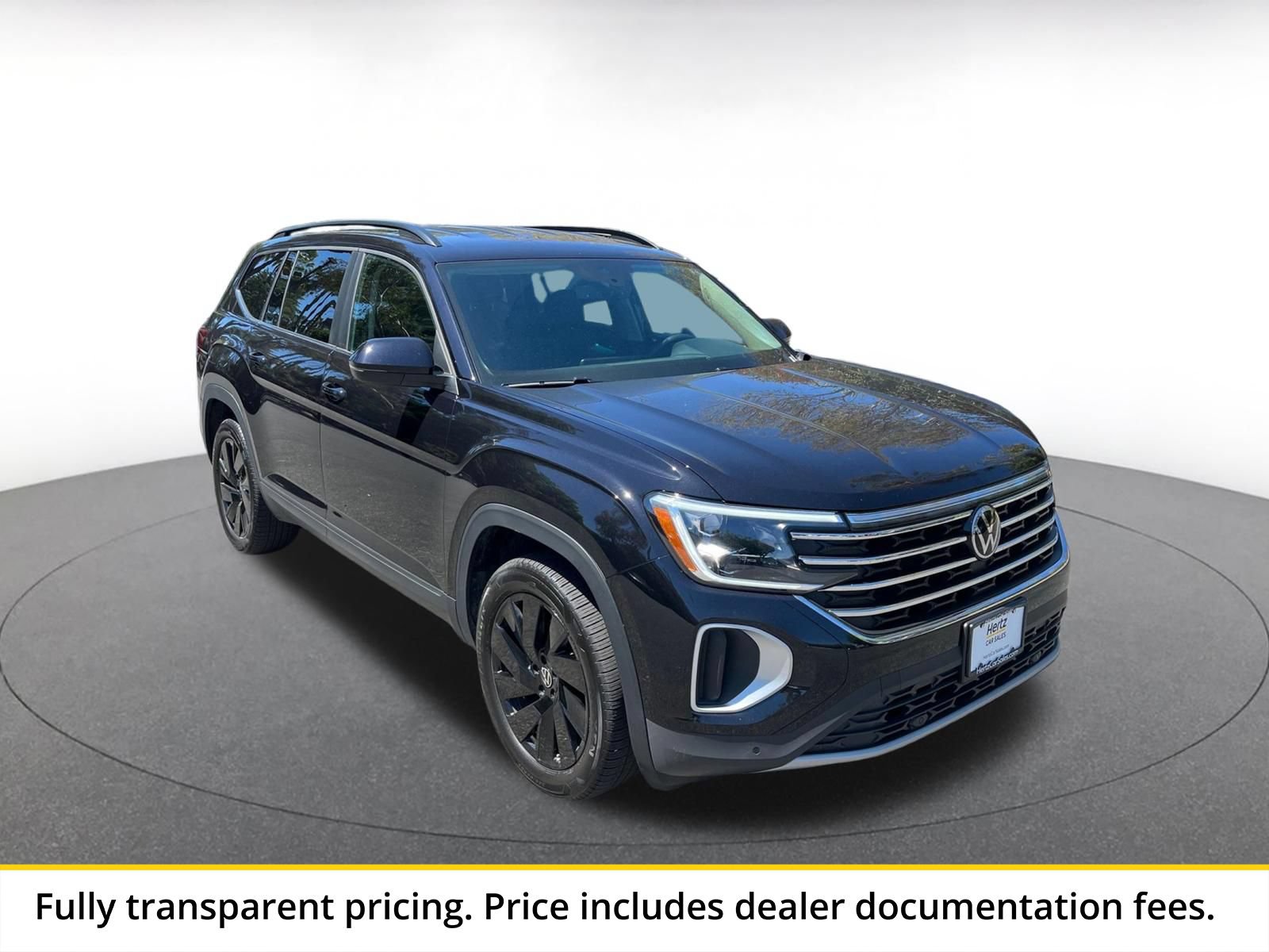 Used 2026 Volkswagen Atlas SE FWD image 1