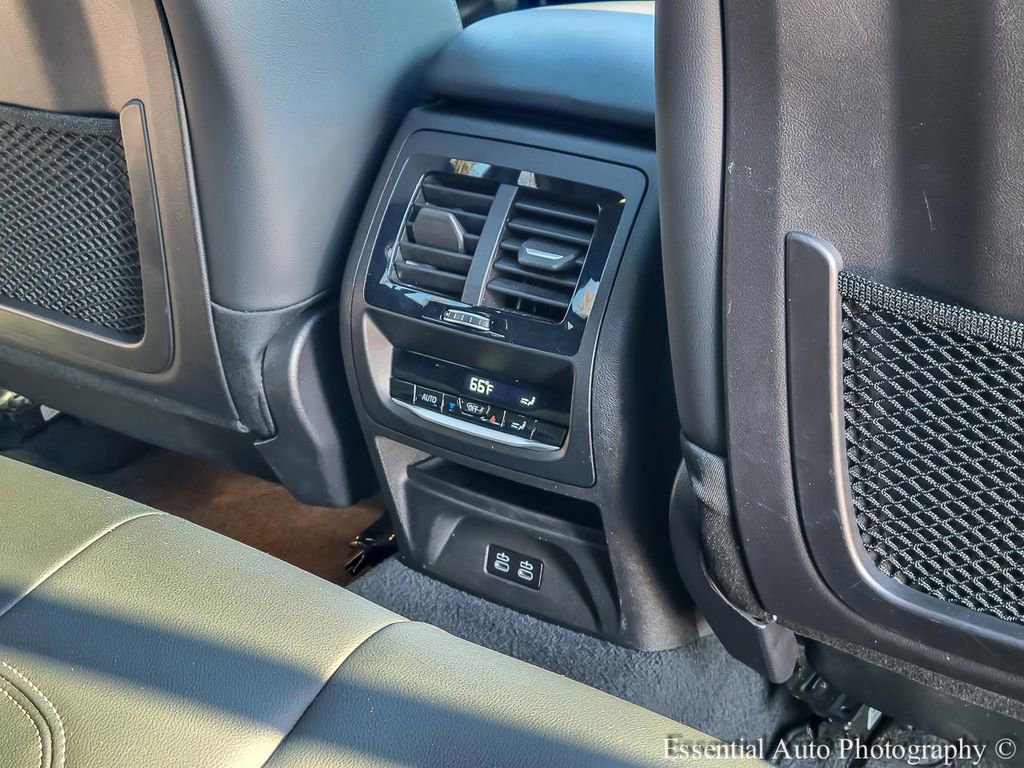 Used 2023 BMW X4 xDrive30i w/ Premium Package image 32