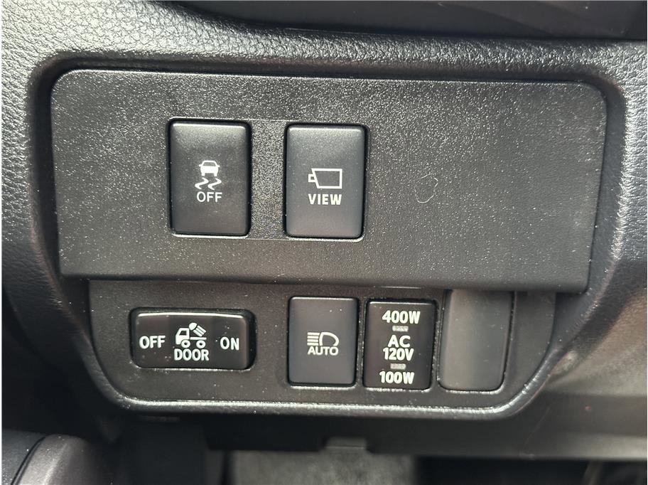 Used 2020 Toyota Tacoma TRD Off-Road w/ TRD Premium Off Road Package image 27