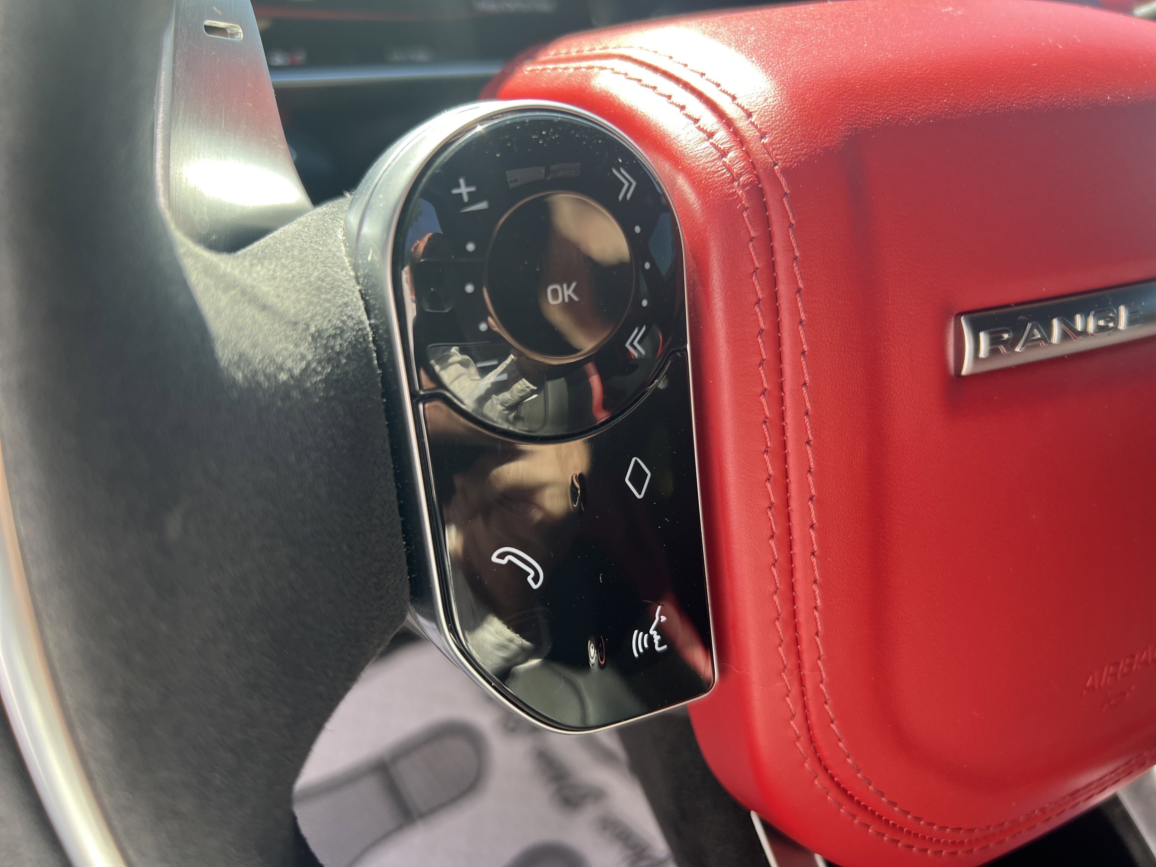 Certified 2022 Land Rover Range Rover Sport HST image 12