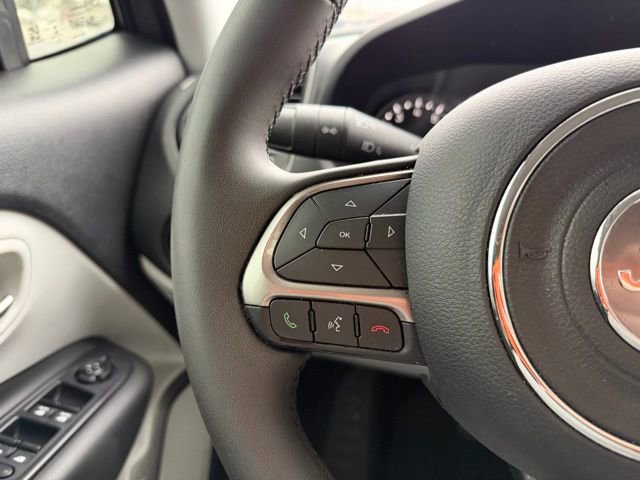 Used 2022 Jeep Renegade Latitude image 30