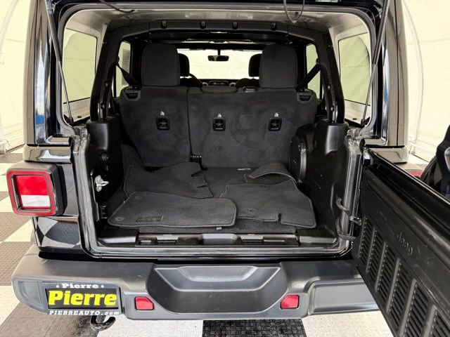 Used 2021 Jeep Wrangler Unlimited Sahara w/ Uconnect 4C Nav & Sound Group image 5