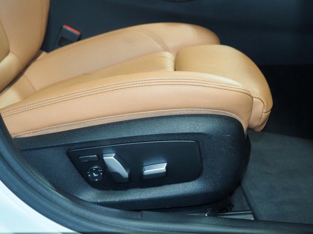 Used 2021 BMW 530e w/ Premium Package w/ Premium Package RWD image 67
