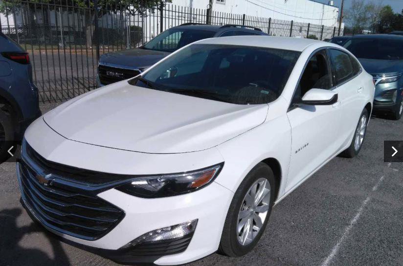 Used 2025 Chevrolet Malibu LT FWD image 2