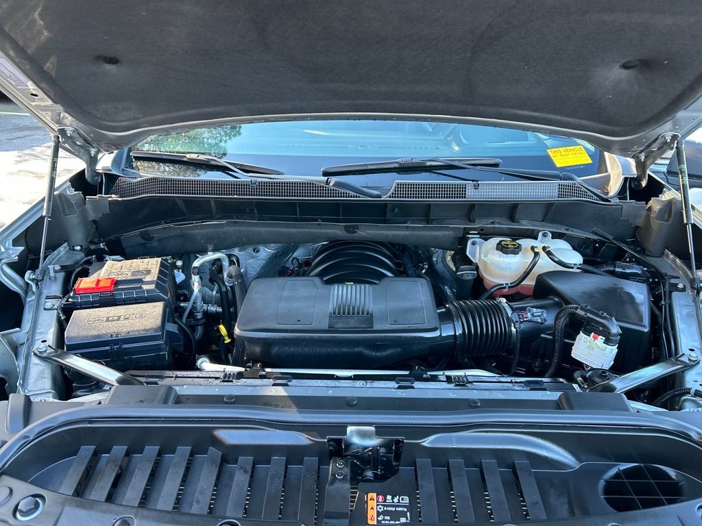 Used 2025 Chevrolet Silverado 1500 LT image 12