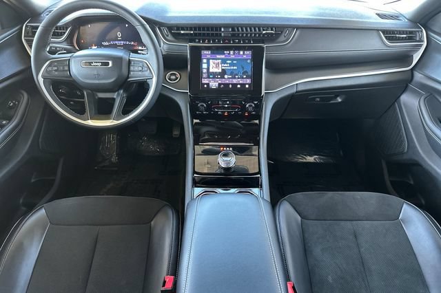 Certified 2023 Jeep Grand Cherokee L Laredo RWD image 5