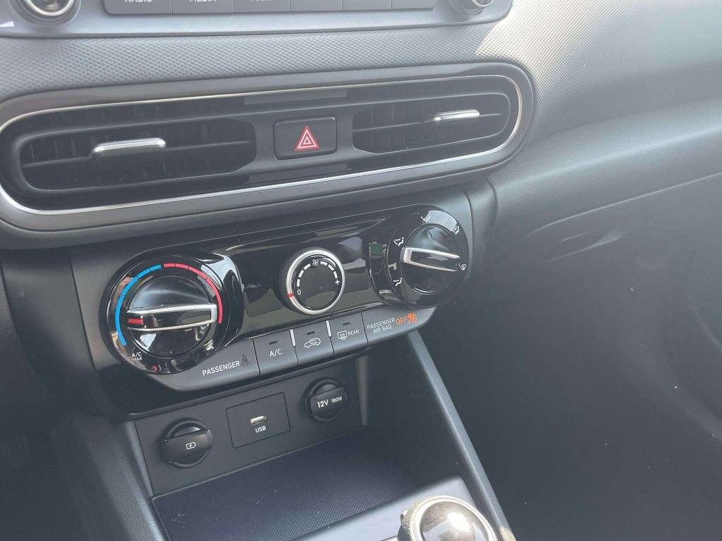 Used 2023 Hyundai Kona SEL image 29