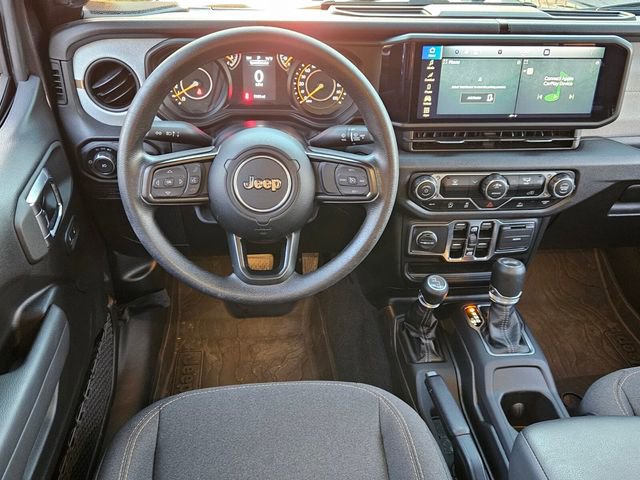 Used 2025 Jeep Wrangler Sport image 11