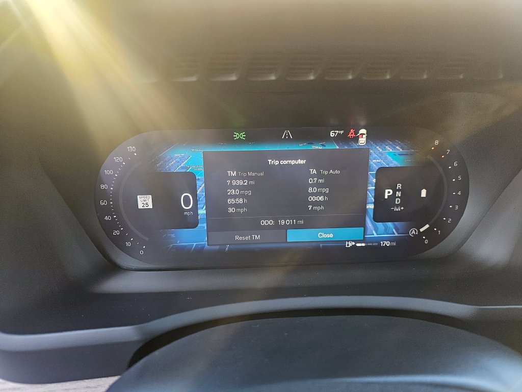 Certified 2025 Volvo XC90 B5 Core AWD/4WD image 15