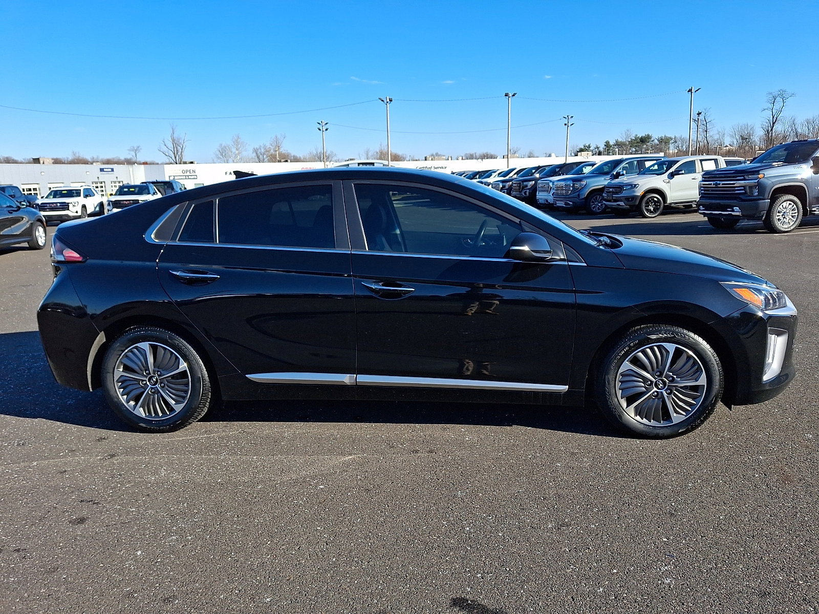 Used 2021 Hyundai Ioniq Limited image 7