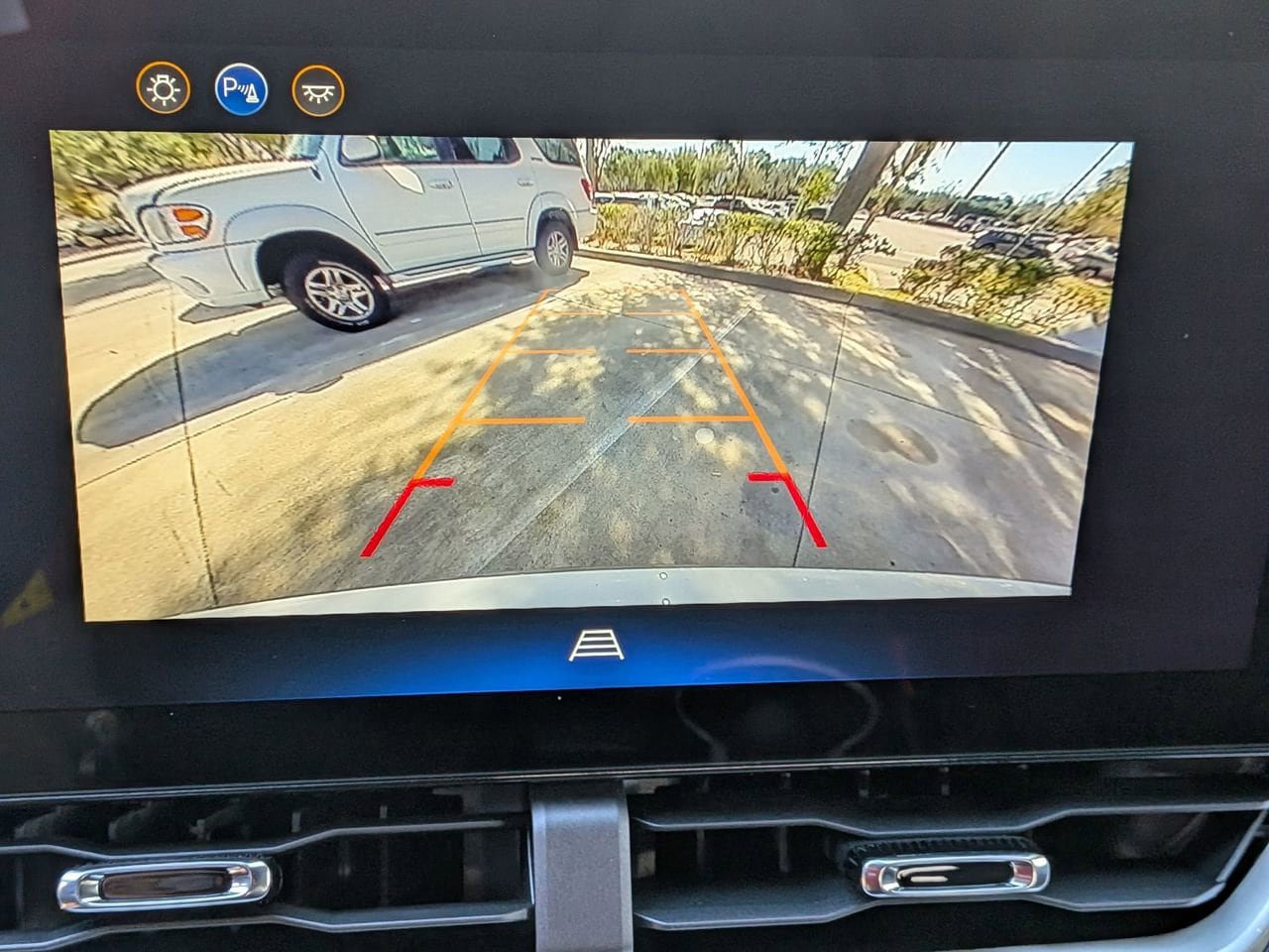 New 2026 Chevrolet Equinox LT w/ Midnight Edition image 16