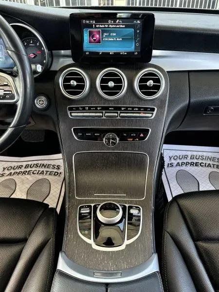 Used 2019 Mercedes-Benz C 300 4MATIC Sedan image 31