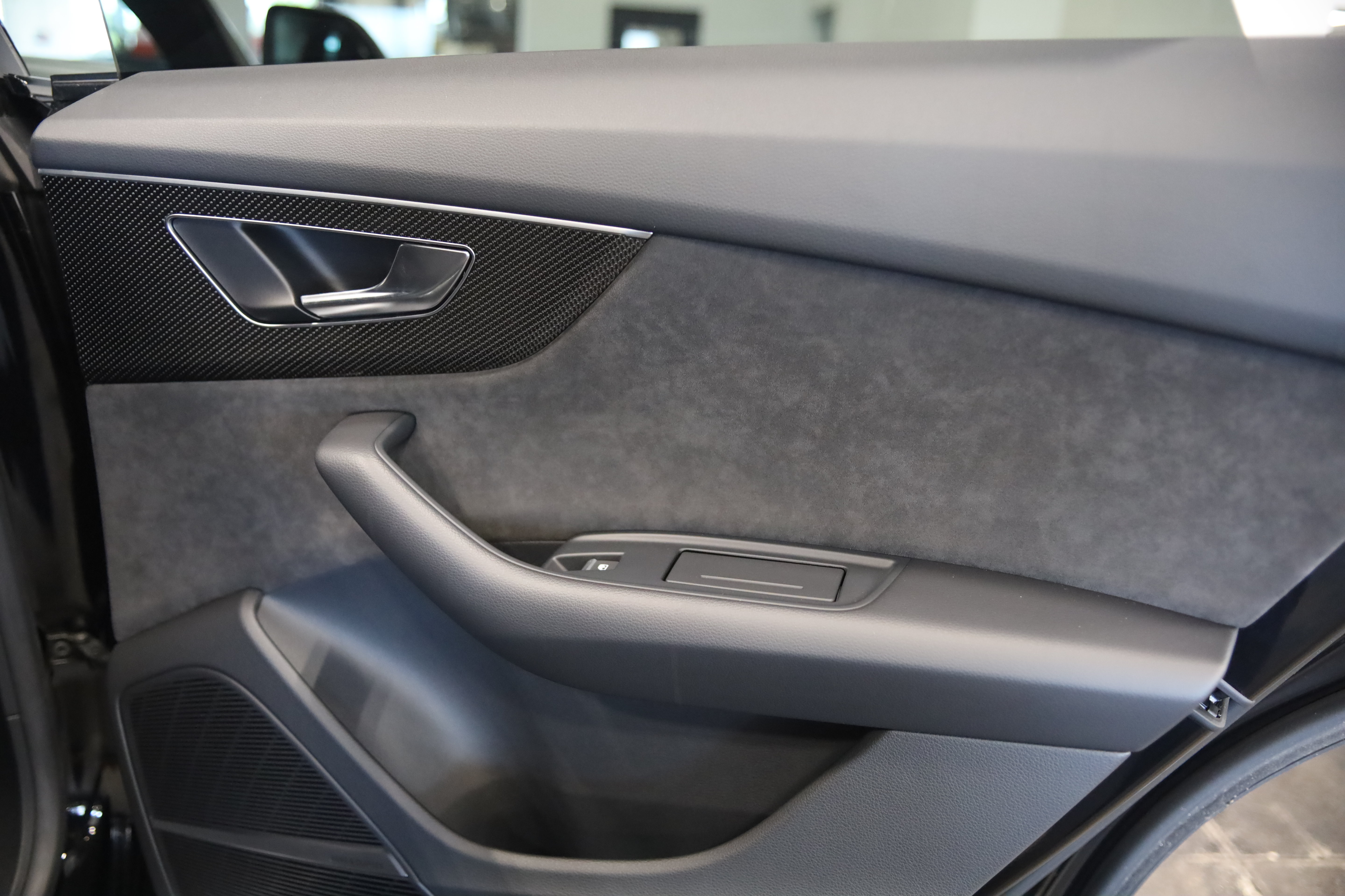 Used 2022 Audi SQ8 Premium Plus AWD/4WD image 37