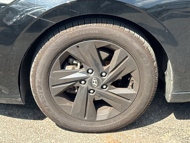 Used 2021 Hyundai Elantra SEL FWD image 19