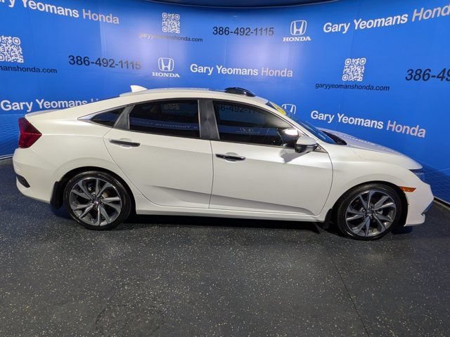 Used 2019 Honda Civic Touring image 3