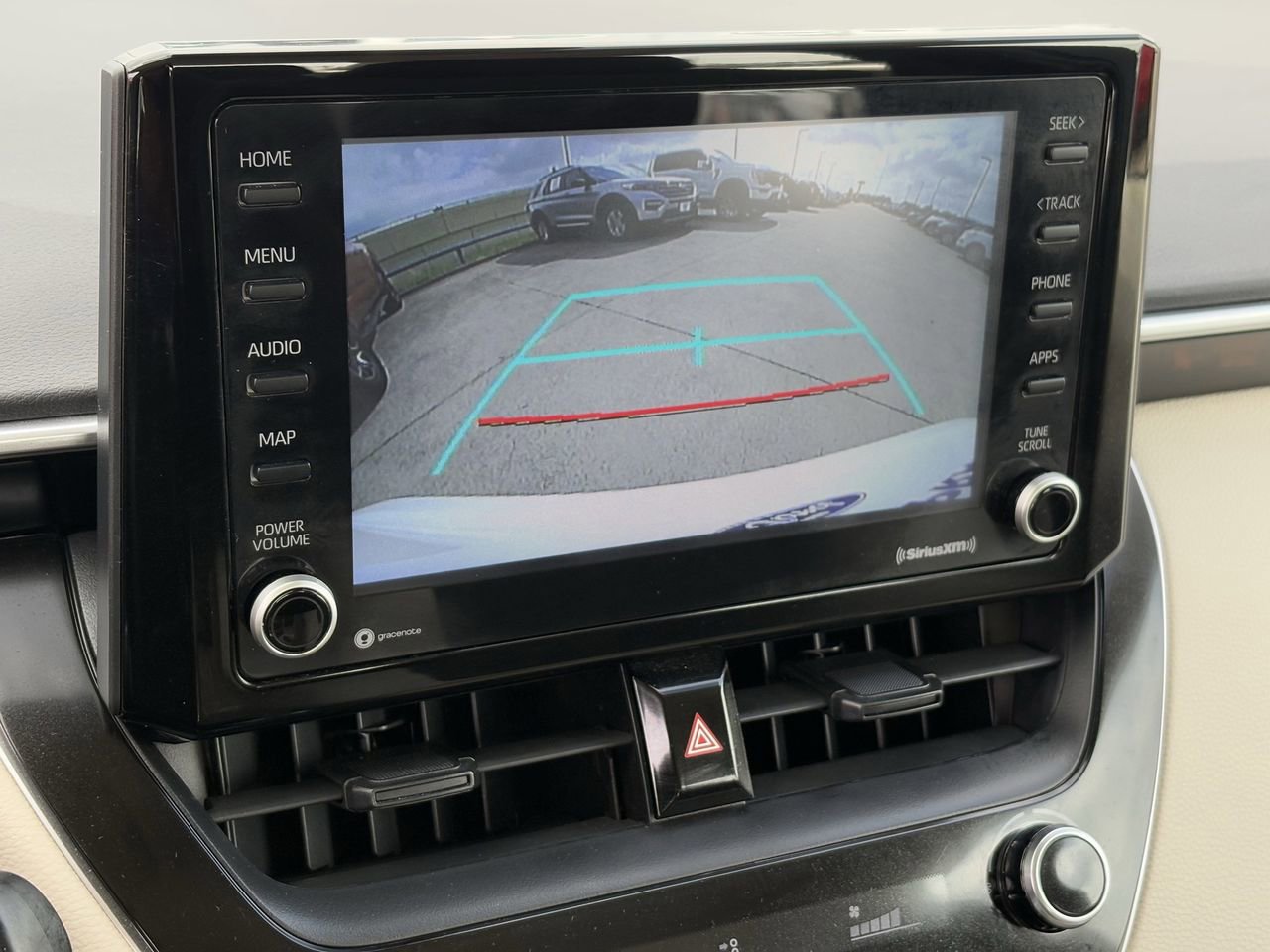 Used 2022 Toyota Corolla LE image 20