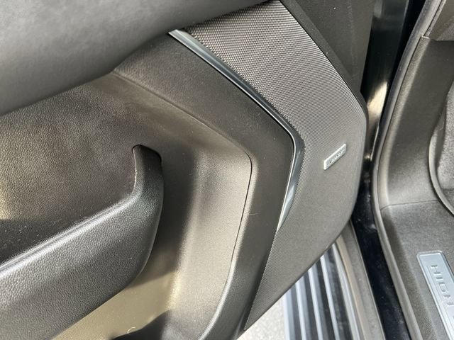 Certified 2024 Chevrolet Tahoe High Country w/ Advanced Technology Package image 30