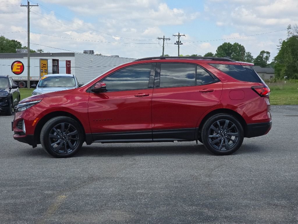 Used 2024 Chevrolet Equinox RS w/ RS Leather Package AWD/4WD image 4