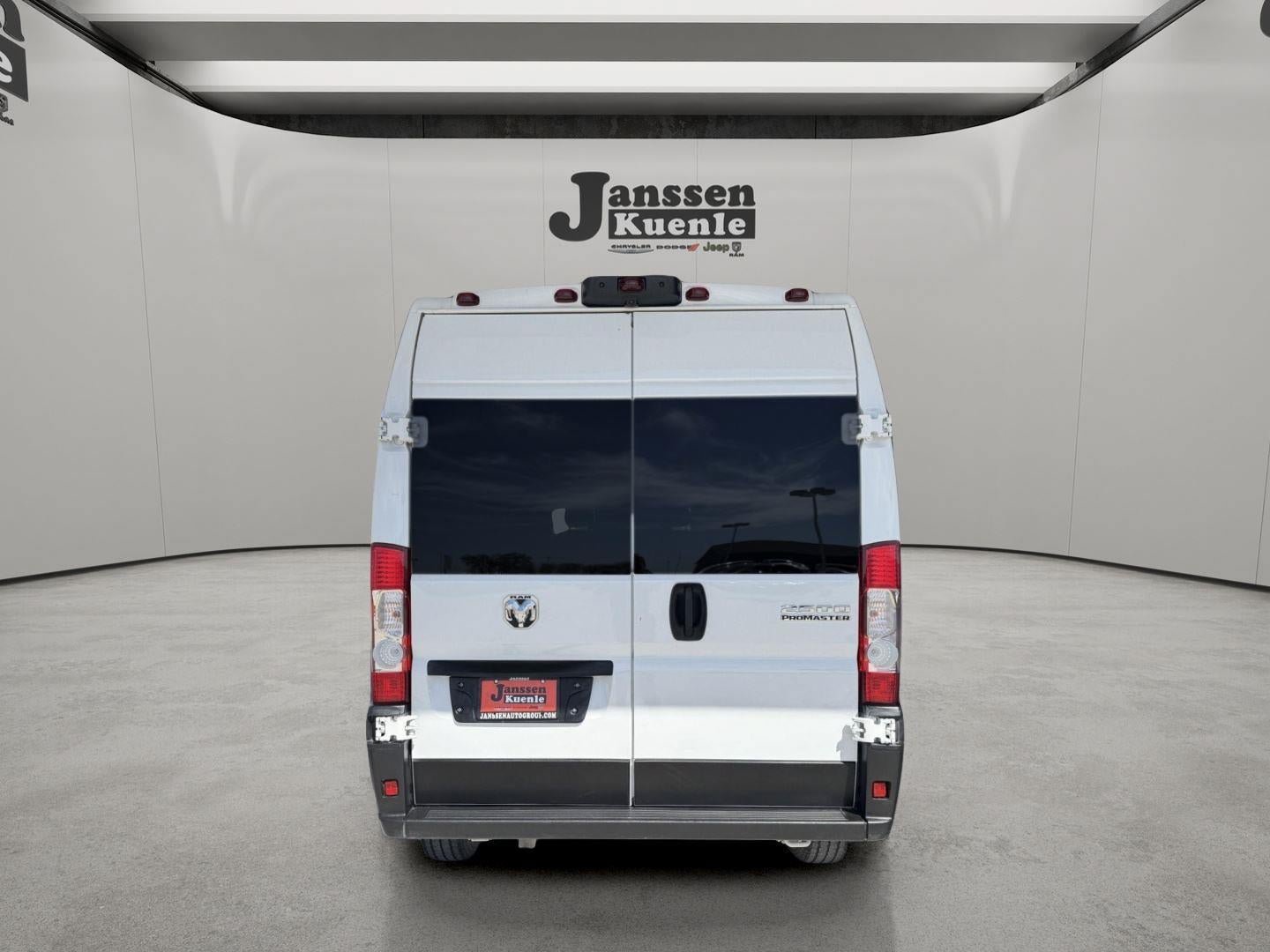 Used 2025 RAM ProMaster 2500 FWD image 2