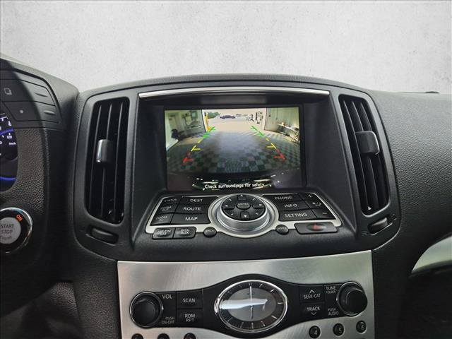 Used 2015 INFINITI Q60 Convertible w/ Premium Package RWD image 17