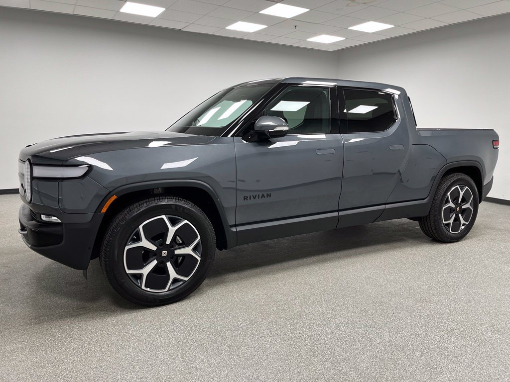 Used 2023 Rivian R1T Adventure Dual AWD/4WD image 6