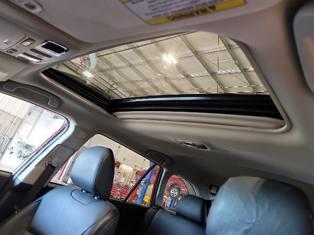 Used 2017 Subaru Outback 2.5i Limited AWD/4WD image 9