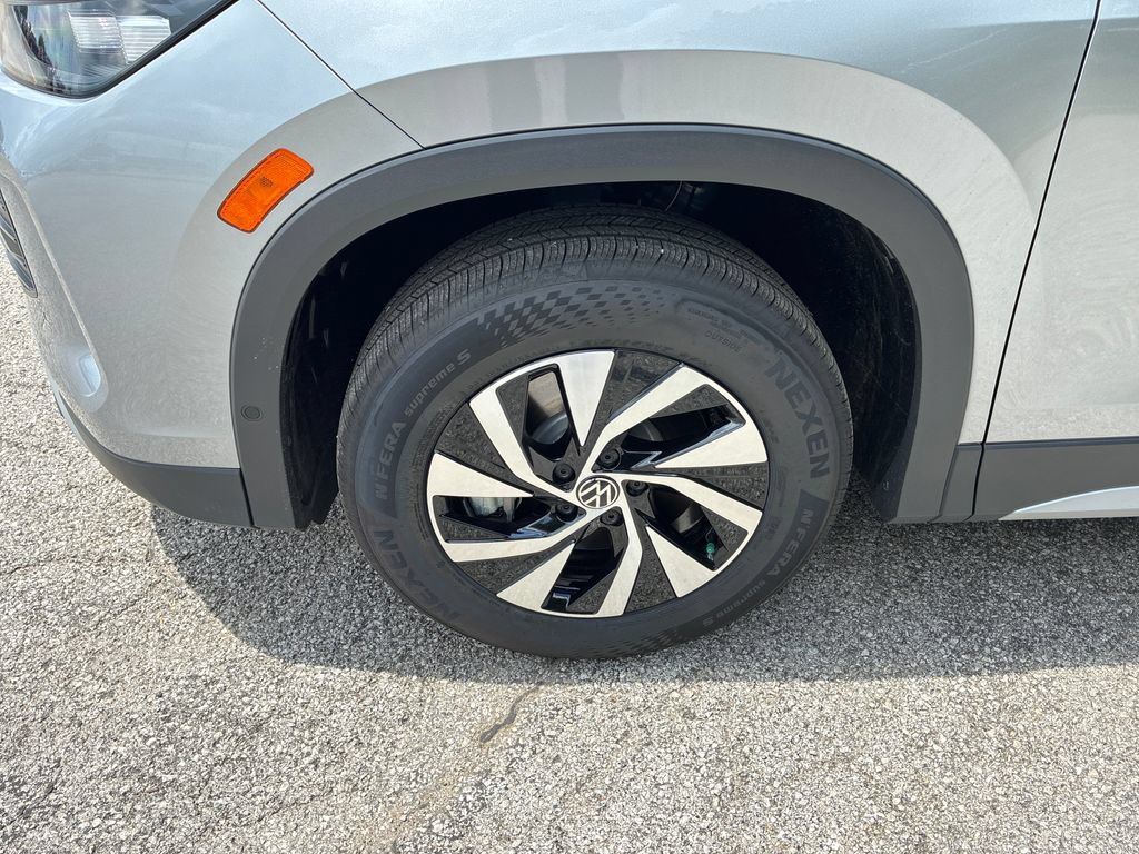 New 2026 Volkswagen Tiguan S AWD/4WD image 9