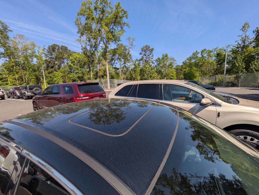 Used 2017 Honda Accord Touring image 9