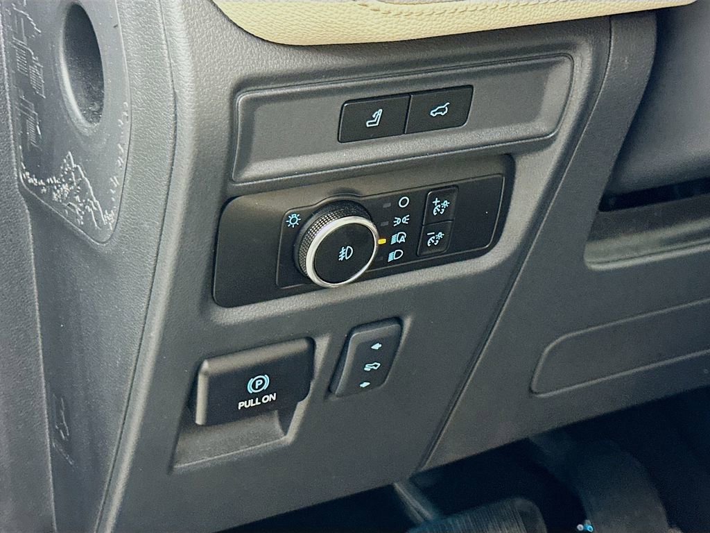 Used 2024 Ford Expedition Max Limited image 21