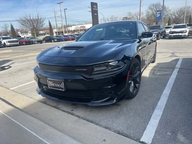 Used 2019 Dodge Charger GT w/ Plus Group image 2
