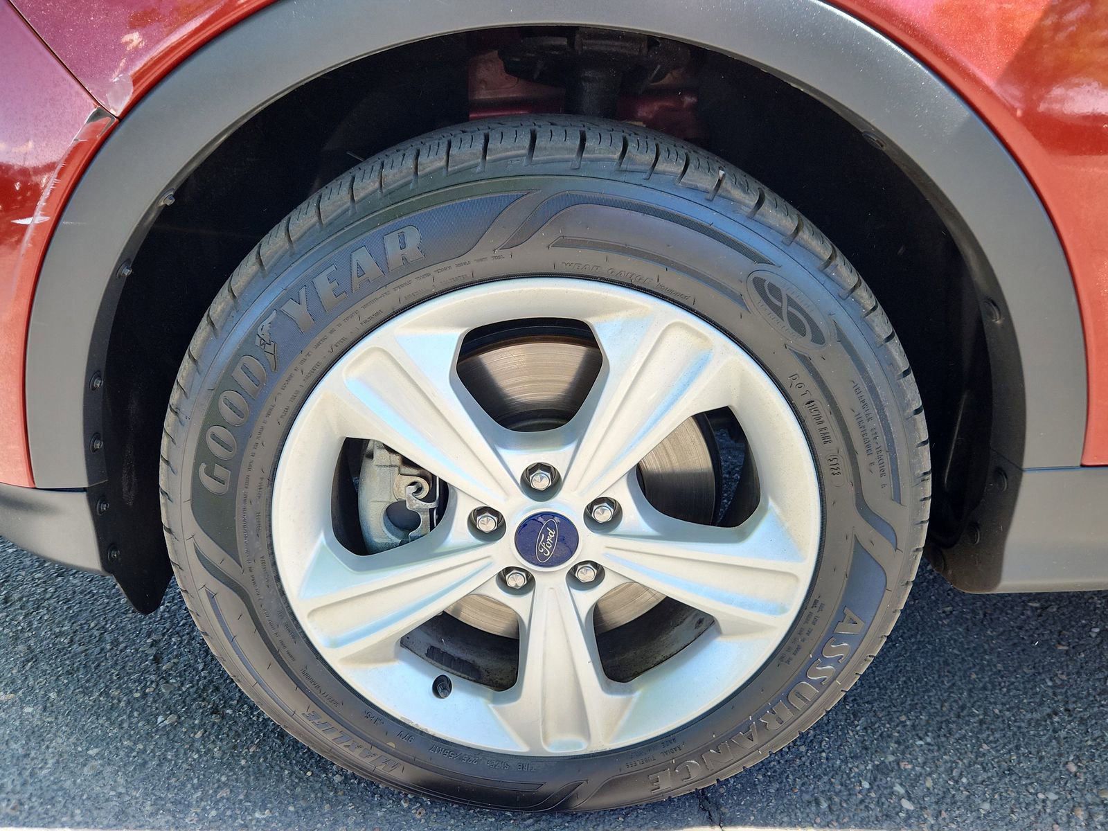 Used 2016 Ford Escape SE w/ Equipment Group 201A AWD/4WD image 18