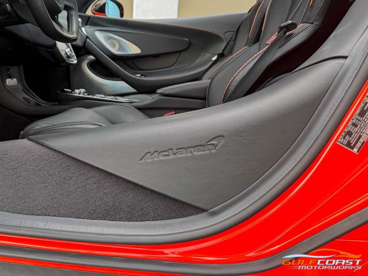 Used 2023 McLaren GT image 27