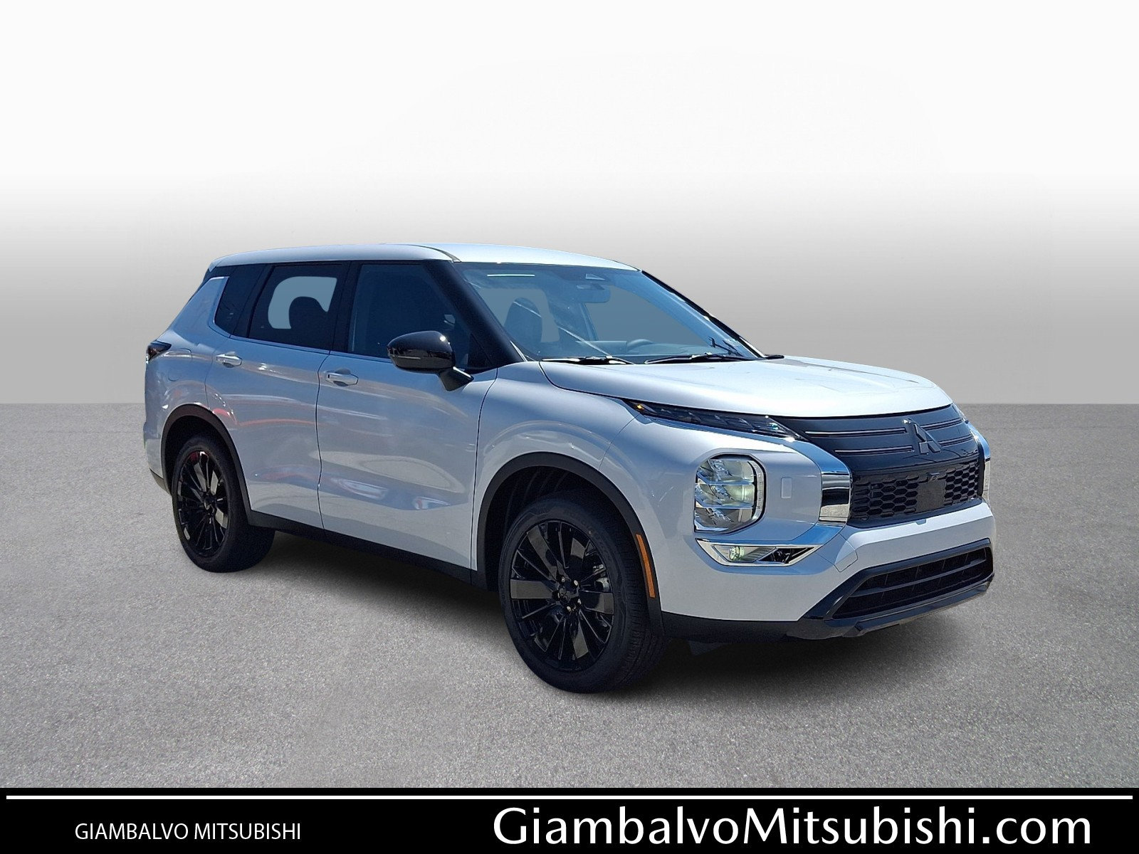 New 2026 Mitsubishi Outlander LE