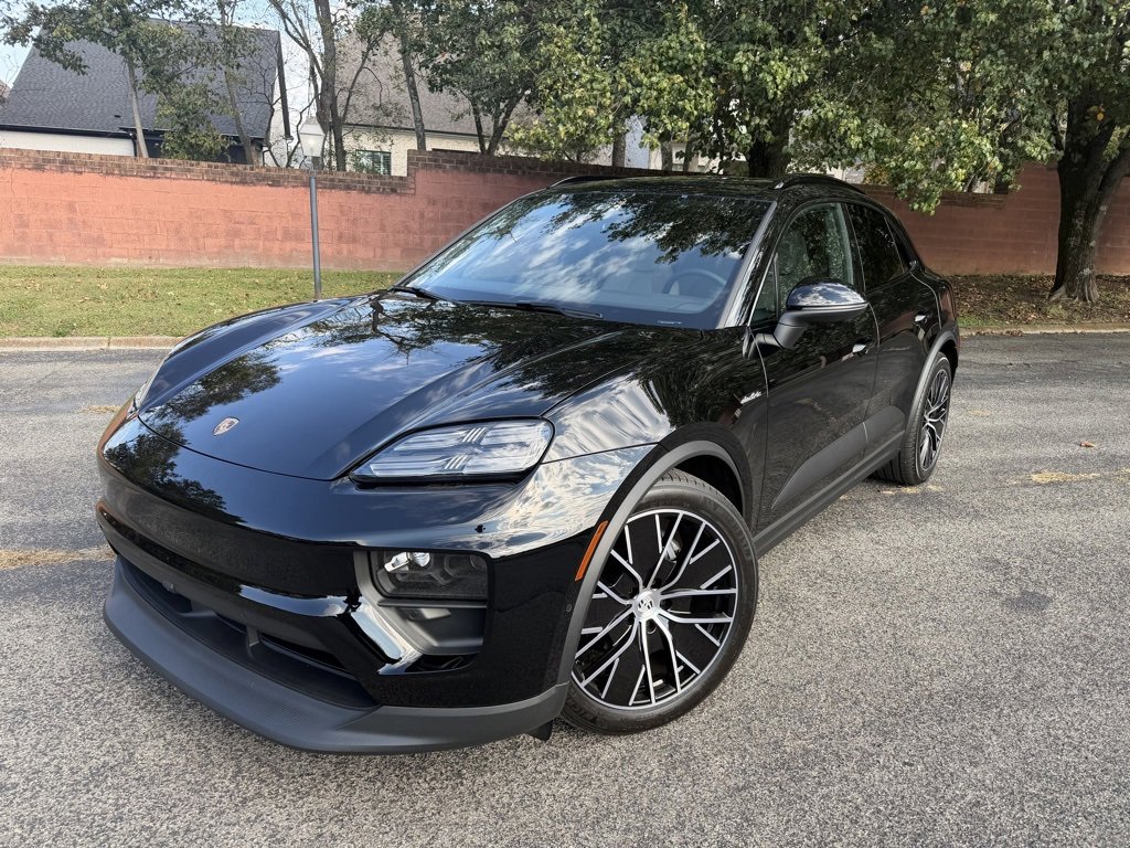 Certified 2025 Porsche Macan 4 Electric image 1