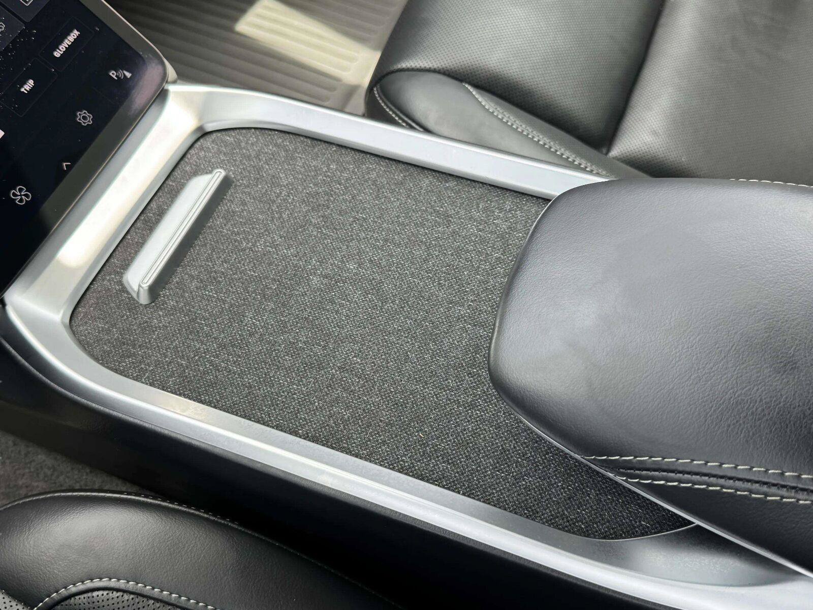 Used 2025 Lucid Air Pure RWD image 40