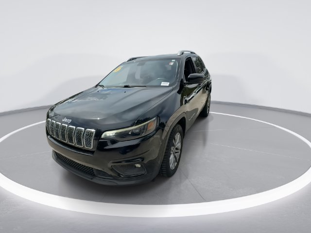 Used 2019 Jeep Cherokee Latitude Plus FWD image 3