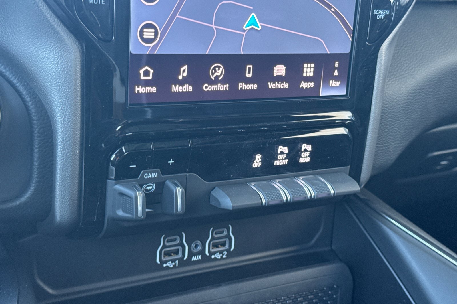 New 2026 RAM 1500 Laramie w/ Night Edition AWD/4WD image 19