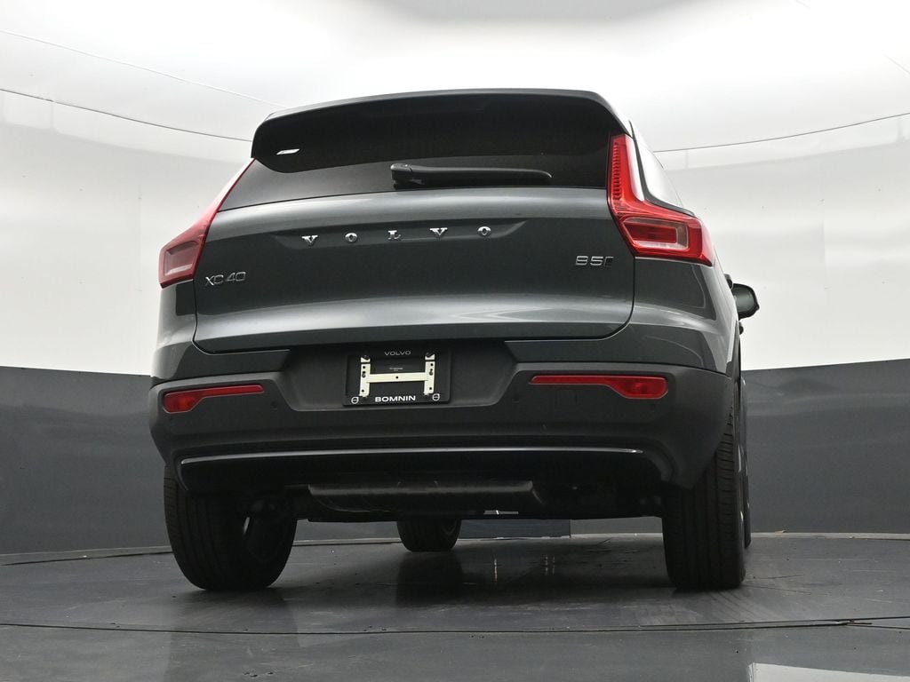 New 2026 Volvo XC40 B5 Plus w/ Climate Package AWD/4WD image 25